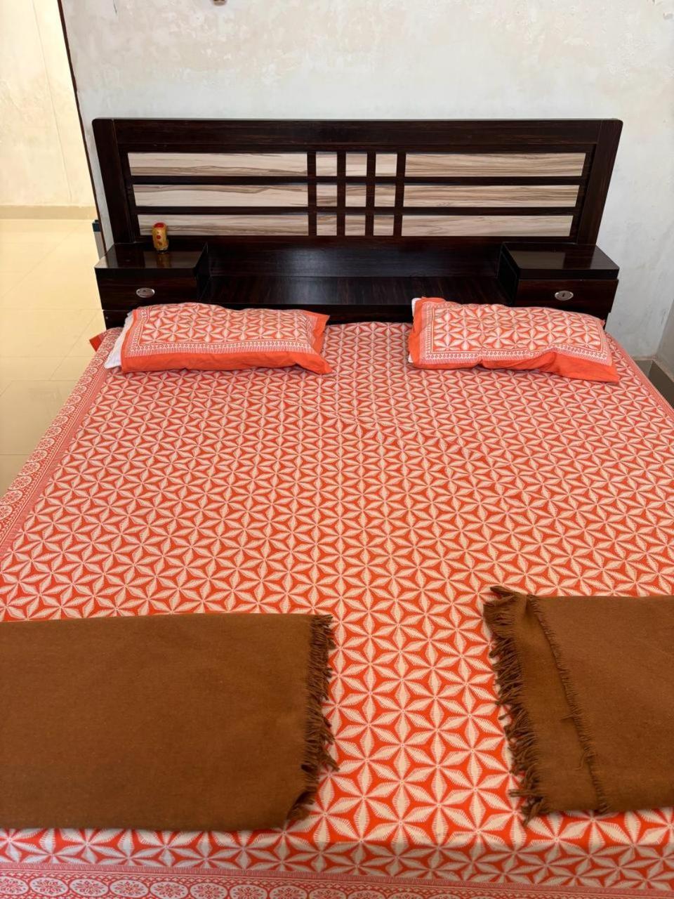 Sriram Homestay 01 Km To Sri Ram Mandir Ayodhya Extérieur photo